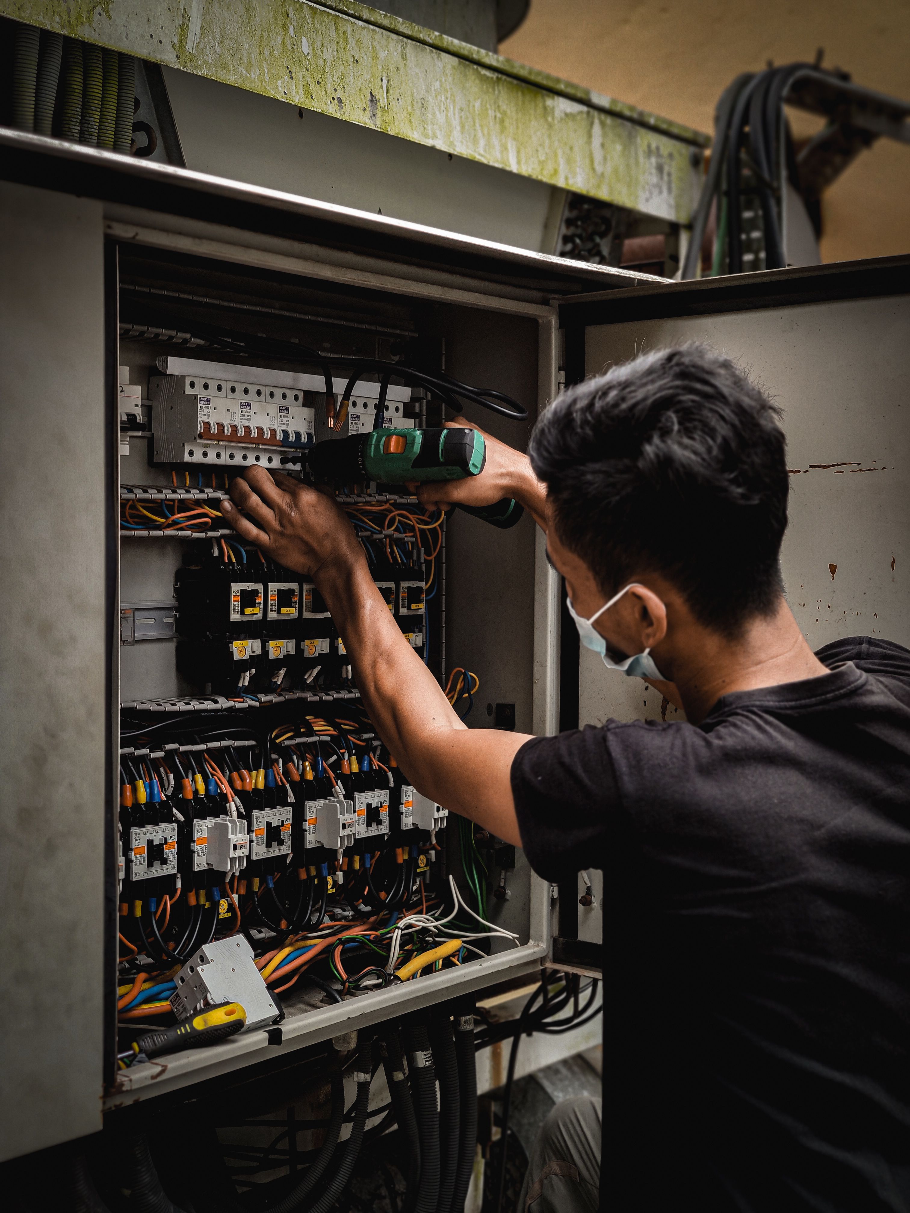 Commercial electrical work